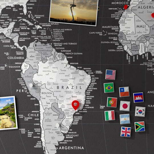 Magnetic Canvas World Map – Black & White Edition